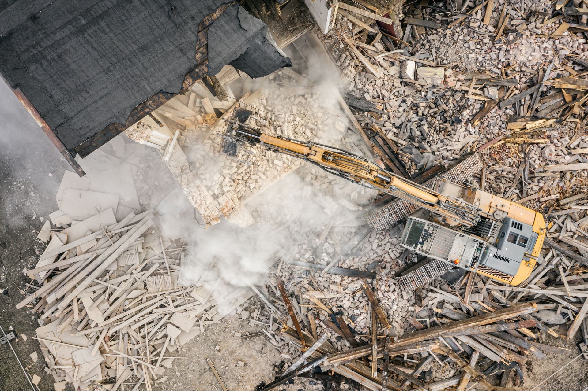 Blog post Why Professional Demolition Services Are Worth It for Your Project image